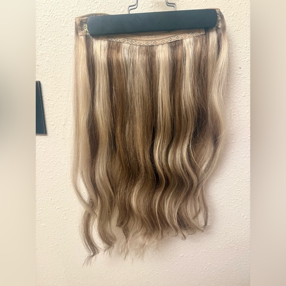 Wennalife Amazon Ash Brown Hair Extensions with Blonde Highlights. 20in 120g. - Picture 3 of 5